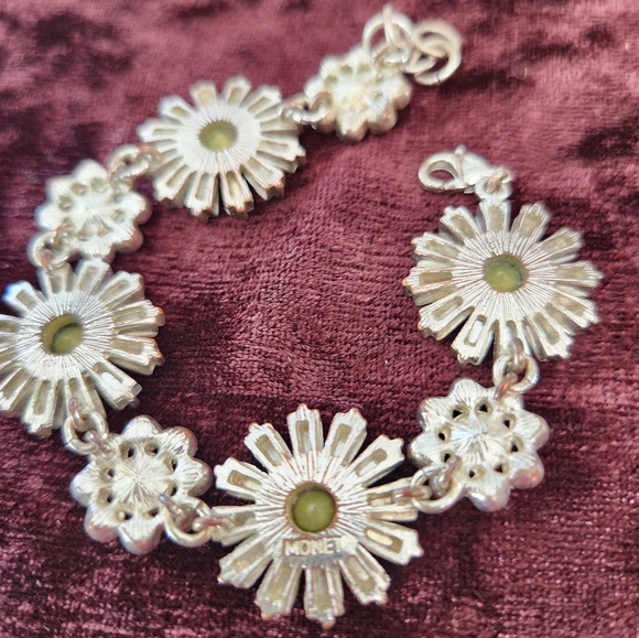 Monet faceted crystal daisy chain bracelet - Picture 2 of 3